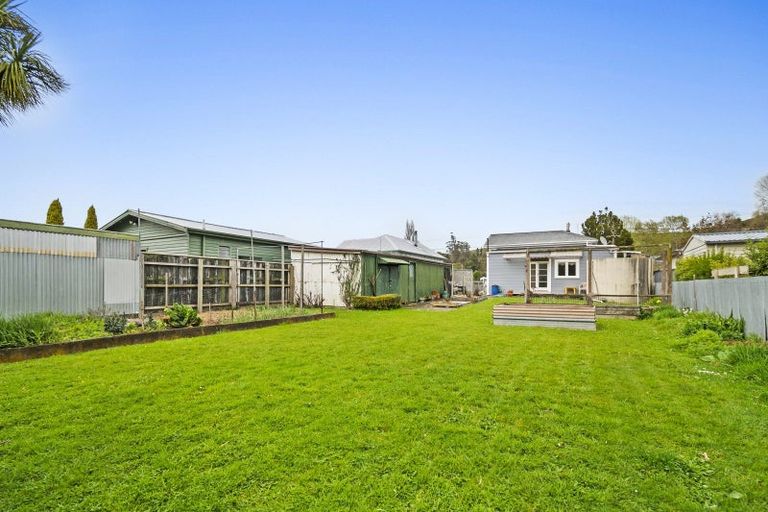 Photo of property in 34 Bruce Street, Hunterville, 4730