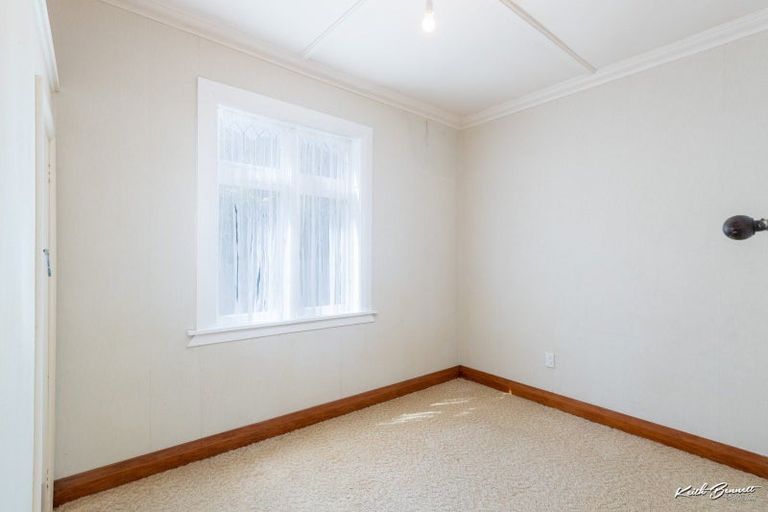 Photo of property in 38 Norton Park Avenue, Fairfield, Lower Hutt, 5011