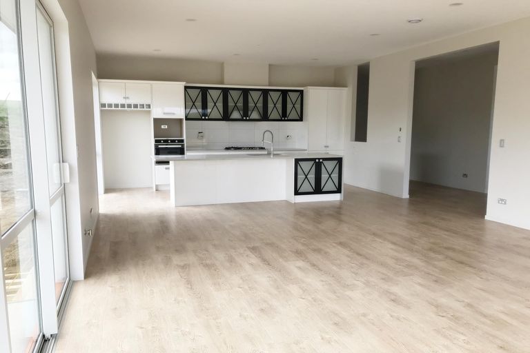 Photo of property in 15 Mclachlan Way, Pokeno, 2471