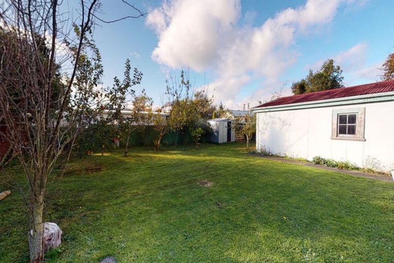 Photo of property in 14 Hunia Street, Marton, 4710