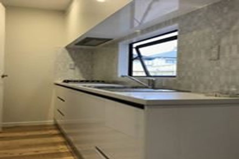 Photo of property in 30 Drumbuoy Drive, Flat Bush, Auckland, 2019