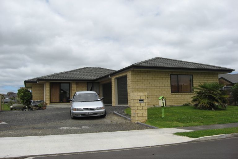 Photo of property in 24 Sunset Drive, Pukekohe, 2120
