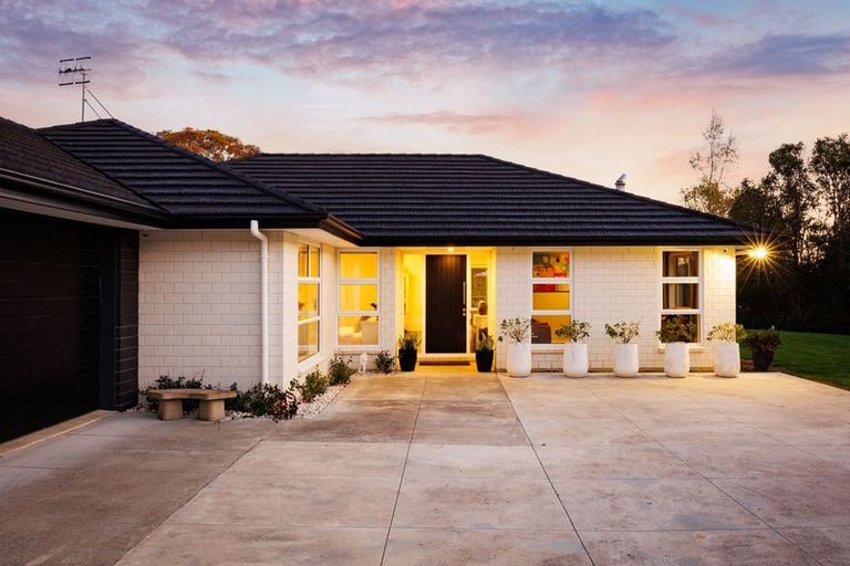 Photo of property in 849a Makerua Road, Tokomaru, Palmerston North, 4474