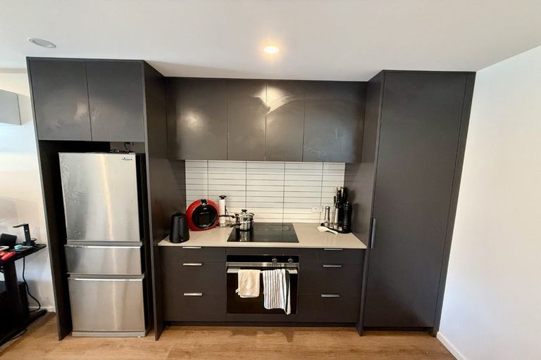 Photo of property in 9/564 High Street, Boulcott, Lower Hutt, 5010