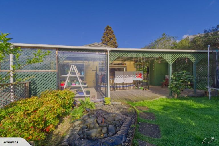 Photo of property in 20 Jayne Place, Torbay, Auckland, 0630