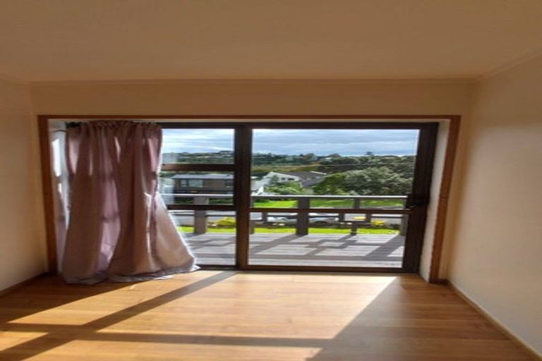 Photo of property in 57 Sylvan Avenue, Northcote, Auckland, 0627