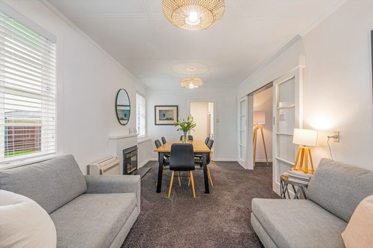 Photo of property in 10 Paterson Street, Pahiatua, 4910