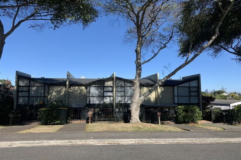 Photo of property in 4/16 Huron Street, Takapuna, Auckland, 0622