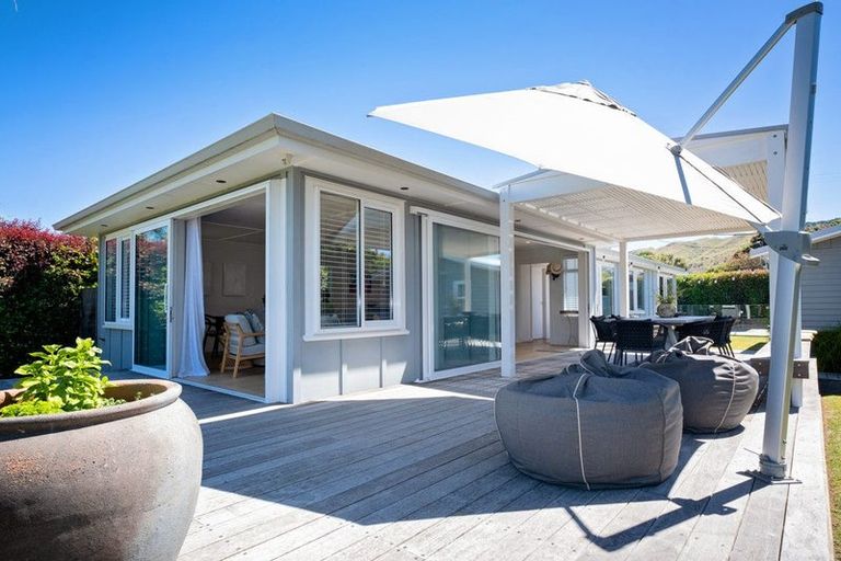 Photo of property in 19 Harper Road, Waimarama, 4294