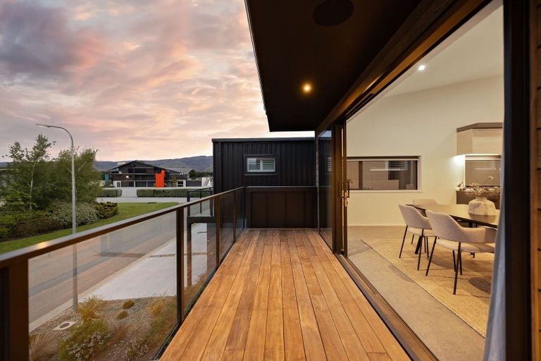 Photo of property in 8 Le Mans Grove, Cromwell, 9384