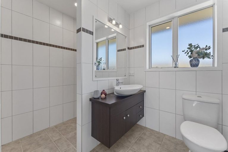 Photo of property in 9a Larch Place, Casebrook, Christchurch, 8051