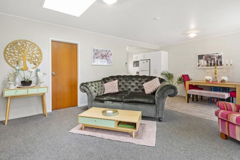 Photo of property in 14 John Street, Raglan, 3225