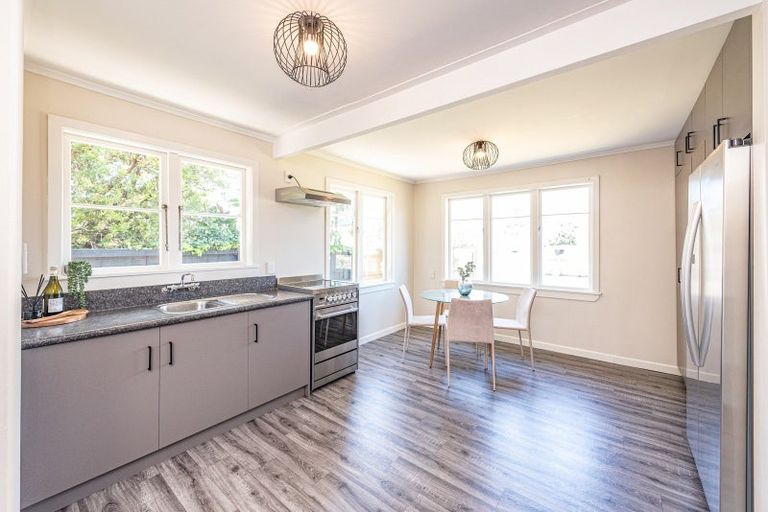 Photo of property in 16 Nikau Street, Tawhero, Whanganui, 4501