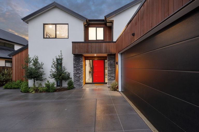 Photo of property in 117 Glandovey Road, Strowan, Christchurch, 8052