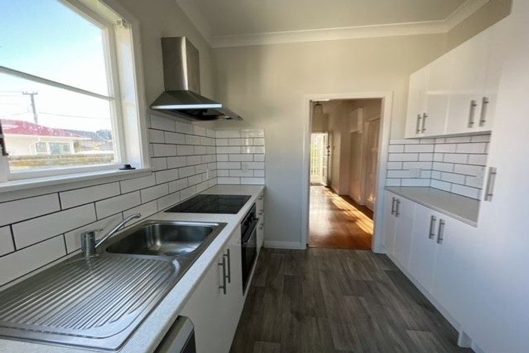 Photo of property in 1/126 Waiwhetu Road, Waterloo, Lower Hutt, 5011