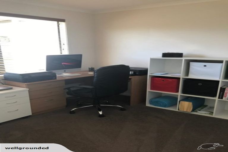 Photo of property in 60 Roberta Crescent, Orewa, 0931