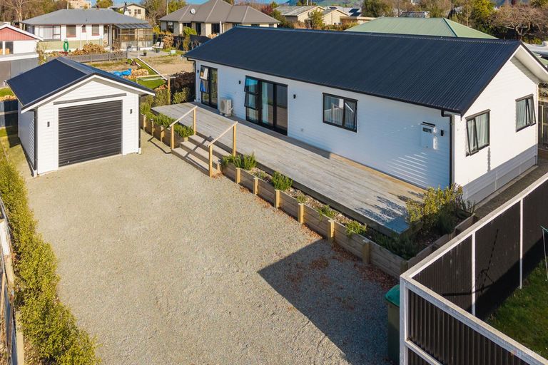 Photo of property in 11 Exeter Street, Waimate, 7924
