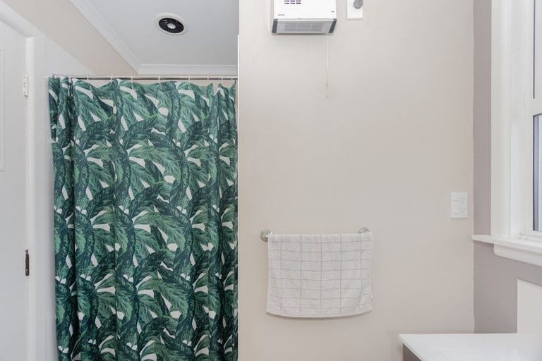 Photo of property in 4 Arthur Street, Holmes Hill, Oamaru, 9401