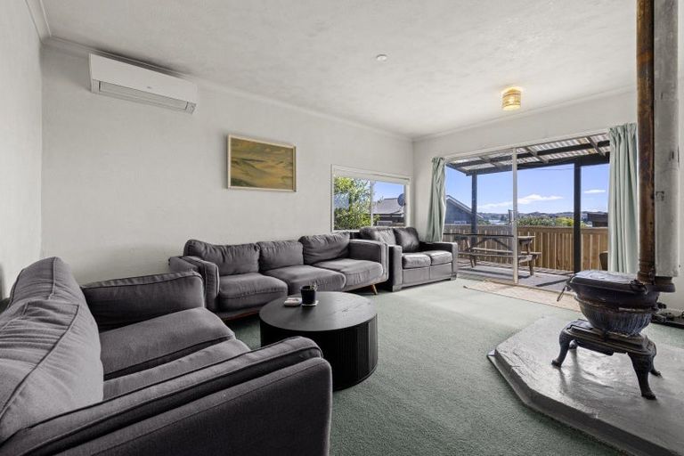 Photo of property in 6 Opotoru Road, Raglan, 3225