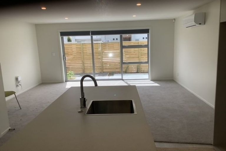 Photo of property in 1119c High Street, Taita, Lower Hutt, 5011