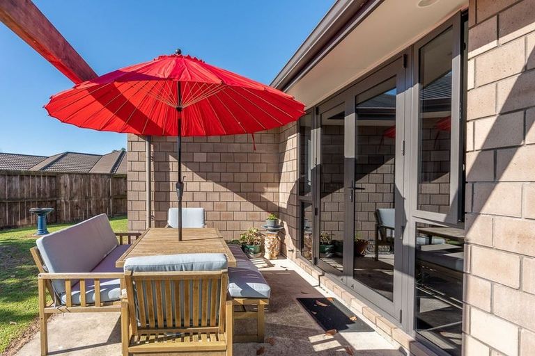 Photo of property in 15 Cole Thomas Place, Huntington, Hamilton, 3210