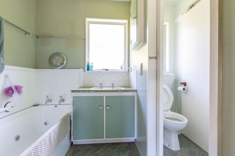 Photo of property in 61 Paremata Street, Atawhai, Nelson, 7010