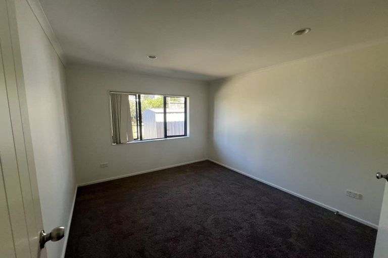 Photo of property in 2 Deerfield Place, Flat Bush, Auckland, 2019
