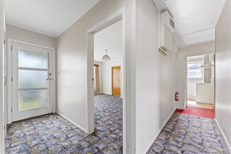 Photo of property in 20 Winchester Street, Levin, 5510