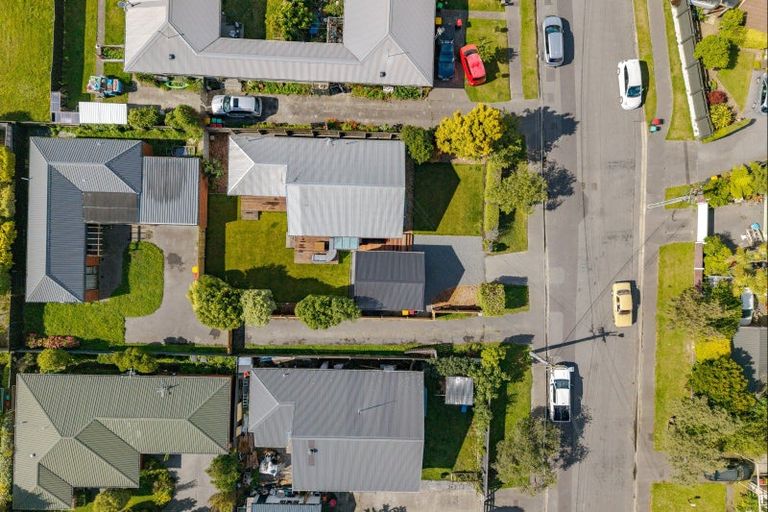 Photo of property in 13 Kowhai Terrace, Saint Martins, Christchurch, 8022