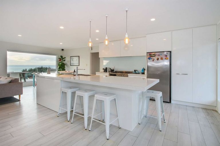 Photo of property in 121 Torkar Road, Clarks Beach, 2122