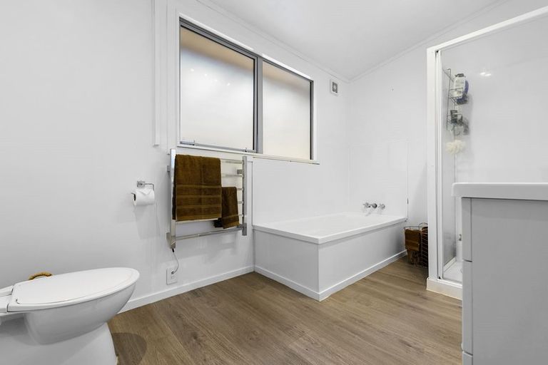 Photo of property in 20 Selwyn Road, Lynmore, Rotorua, 3010