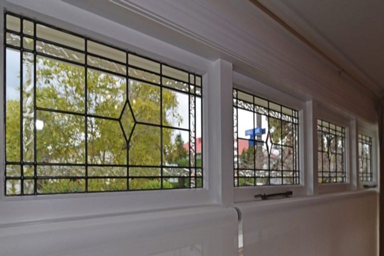 Photo of property in 40 Napier Terrace, Hospital Hill, Napier, 4110