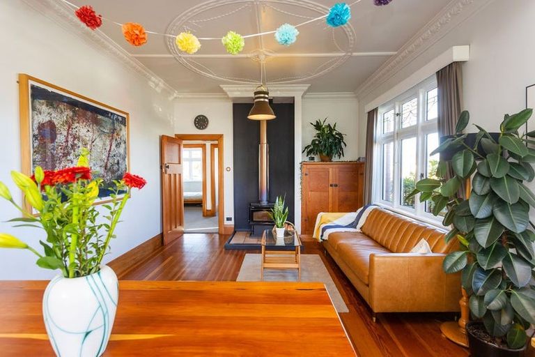 Photo of property in 262 Macandrew Road, Forbury, Dunedin, 9012