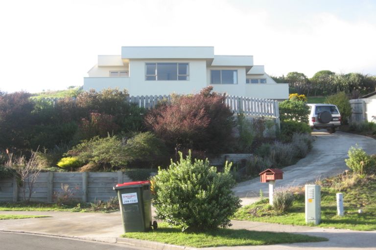 Photo of property in 42 Harry Shaw Way, Raumati South, Paraparaumu, 5032