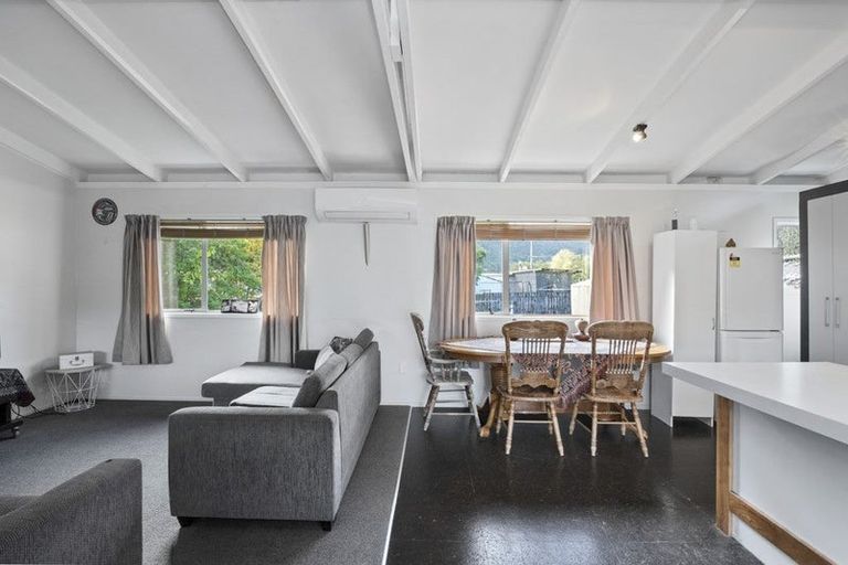 Photo of property in 13 Stack Road, Port Waikato, Tuakau, 2695