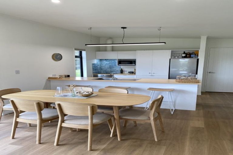 Photo of property in 62 Kingsdale Park Drive, Aokautere, Palmerston North, 4471