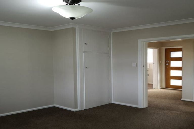 Photo of property in 6 Norrie Street, Redwood, Christchurch, 8051