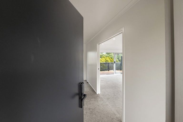 Photo of property in 1 Ruskin Place, Westown, New Plymouth, 4310