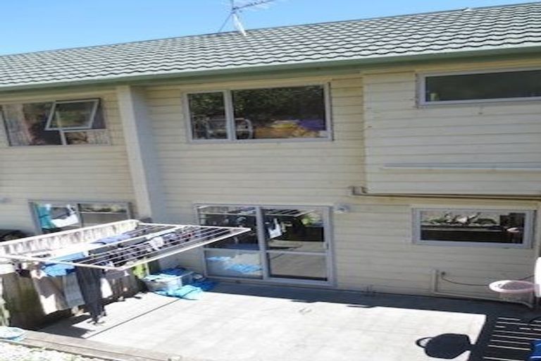 Photo of property in 2/222 The Esplanade, Island Bay, Wellington, 6023