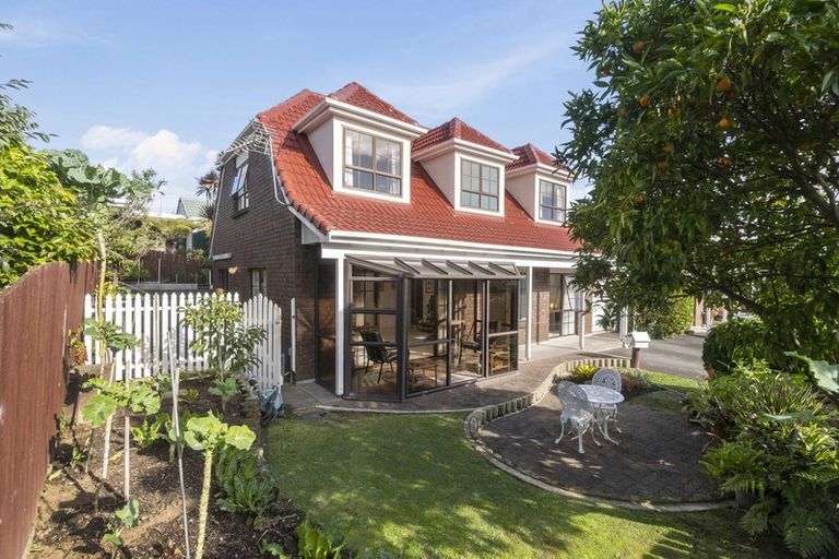Photo of property in 3/47 Edmonton Road, Henderson, Auckland, 0612