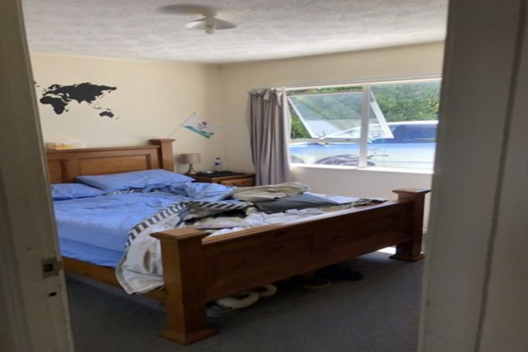 Photo of property in 33 Athena Drive, Totara Vale, Auckland, 0629