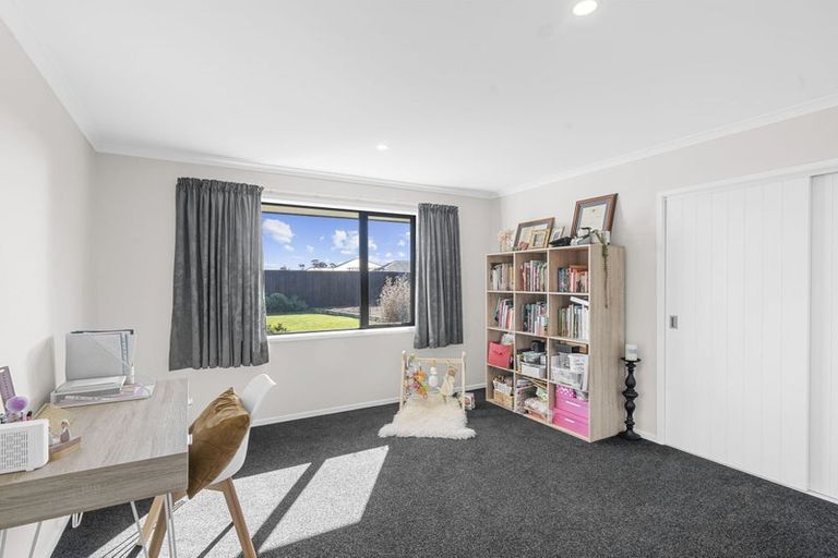 Photo of property in 51 Bethany Road, Rolleston, 7614