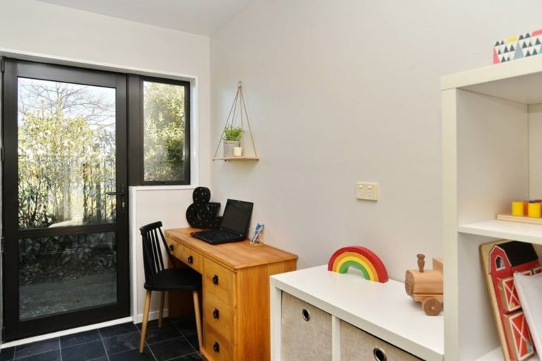 Photo of property in 10a Puhara Avenue, Parklands, Christchurch, 8083