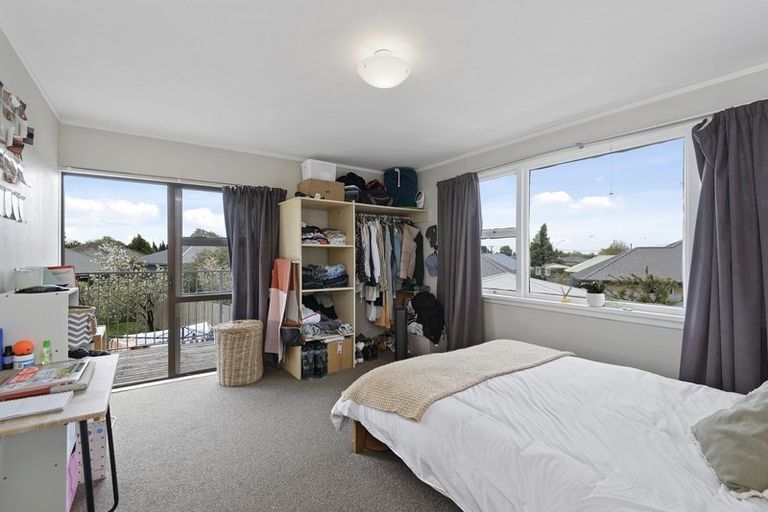 Photo of property in 56 Middlepark Road, Sockburn, Christchurch, 8042