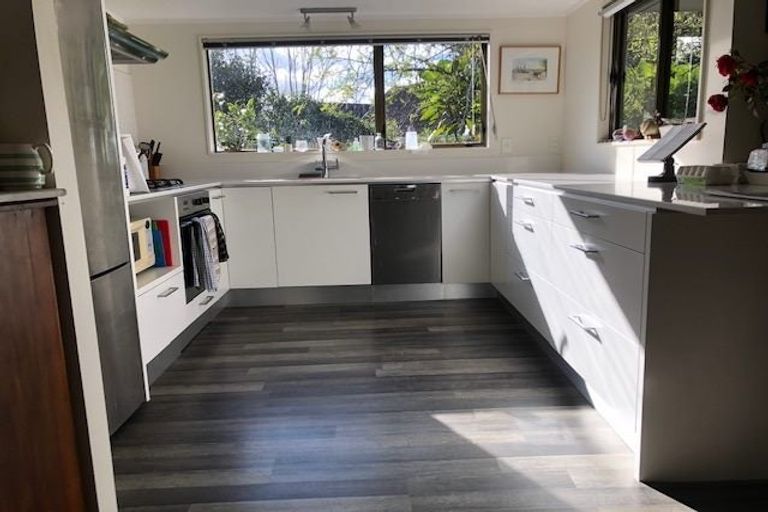 Photo of property in 10/177 Onewa Road, Birkenhead, Auckland, 0626