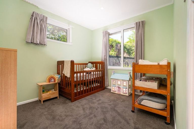 Photo of property in 11 Vancouver Street, Kingston, Wellington, 6021