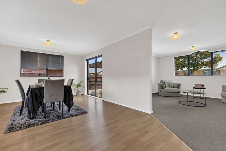 Photo of property in 38 Diomede Glade, Flagstaff, Hamilton, 3210