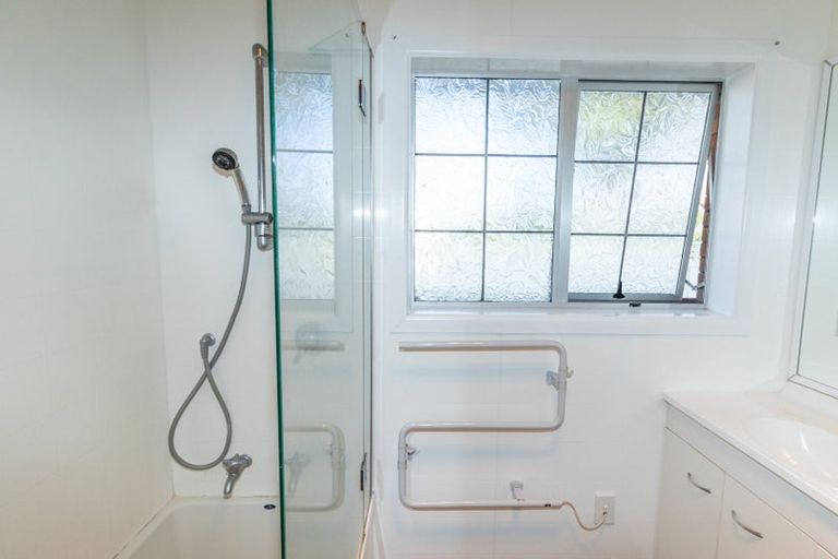 Photo of property in 4/14 Fuller Grove, Woburn, Lower Hutt, 5010