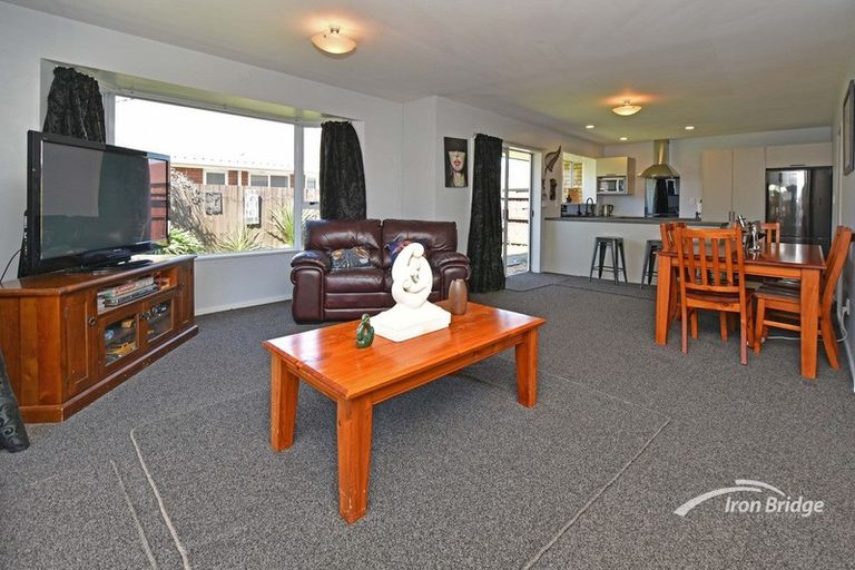 Photo of property in 2/65 Tyrone Street, Belfast, Christchurch, 8051