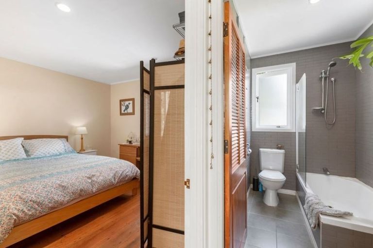 Photo of property in 128 Bodhisattva Road, Waitoki, Silverdale, 0994